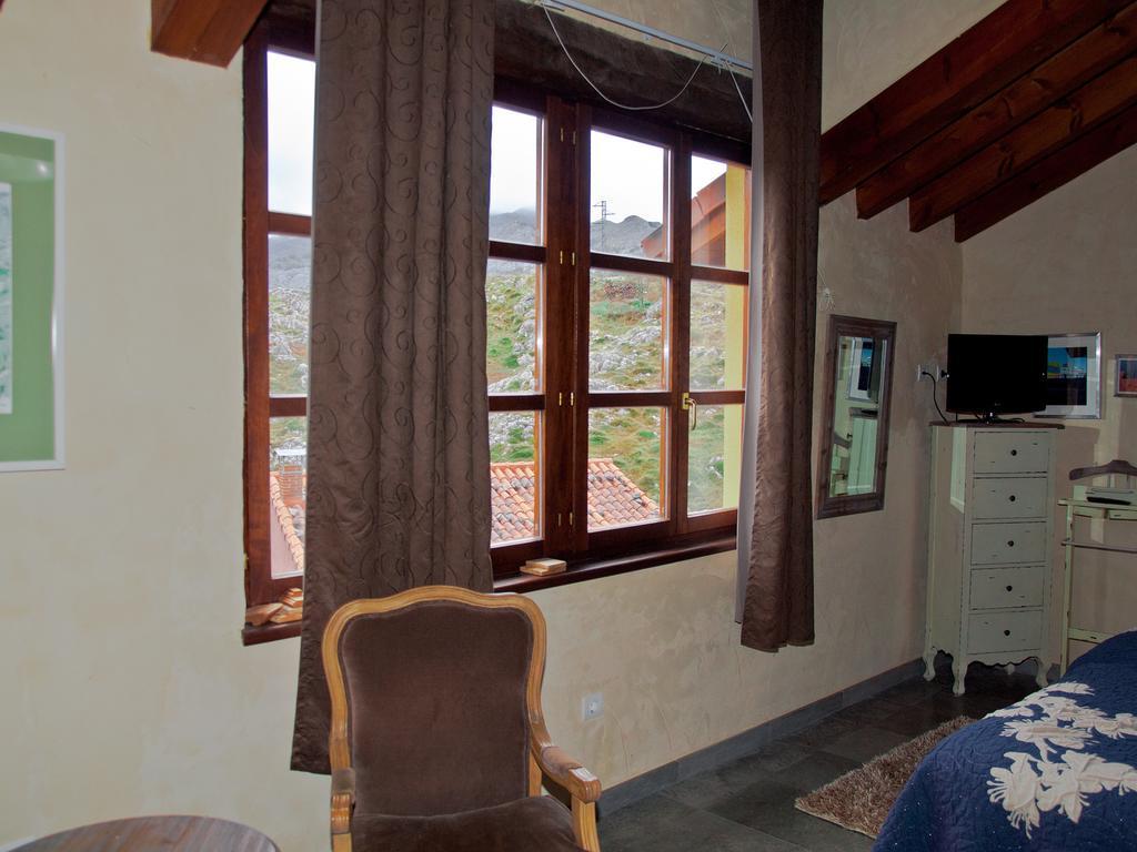 Casa Rural La Cabana Del Valleyu Sotres Oda fotoğraf